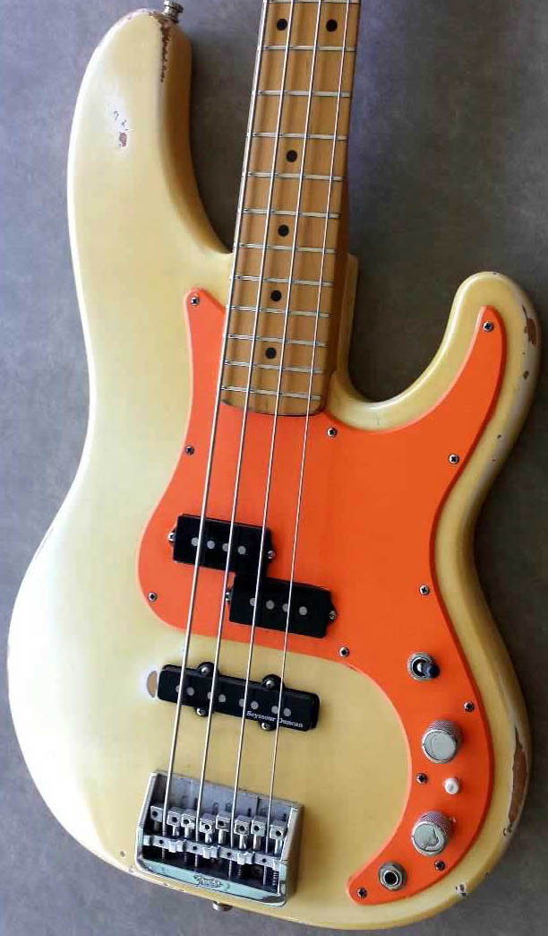Fender American Deluxe Precision Bass Pickguard Pre 2010 Gold 0064237000